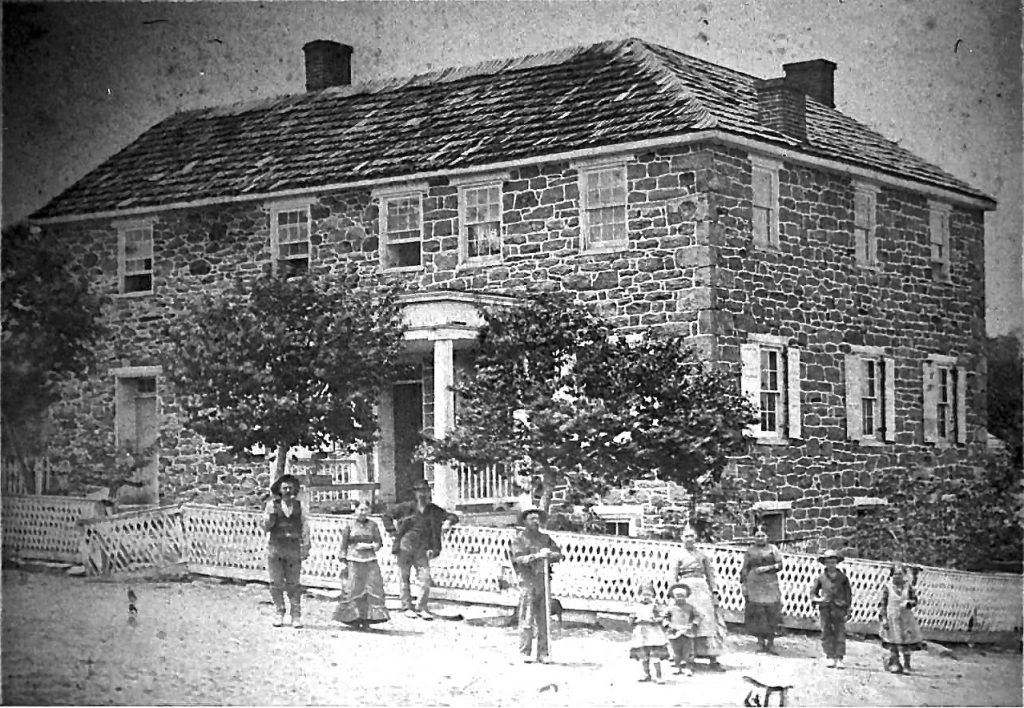 Tillie Pierce House Inn, Hauntings at Tillie Pierce House Inn, Civil War Ghosts