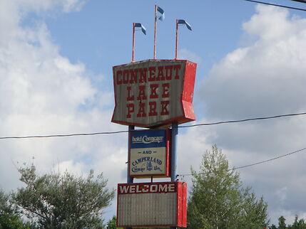 photo shows the conneaut amusement park sign